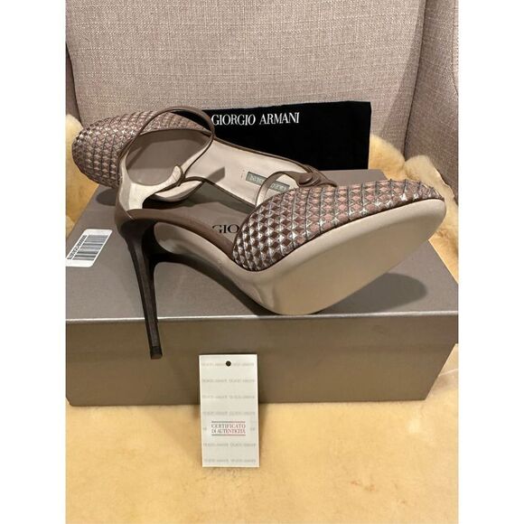 Giorgio  Armani elegant pumps size EU 38 and size EU 39, NWT - Picture 9 of 13